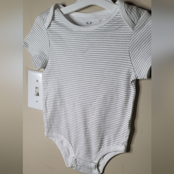 Toddlers Onesie - Picture 7 of 7